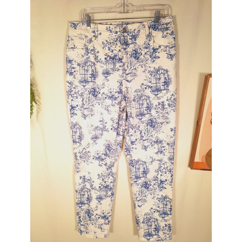 Chico's Women's Floral So Slimming Girlfriend Slim Leg Ankle Pant Size 14R - Picture 3 of 7